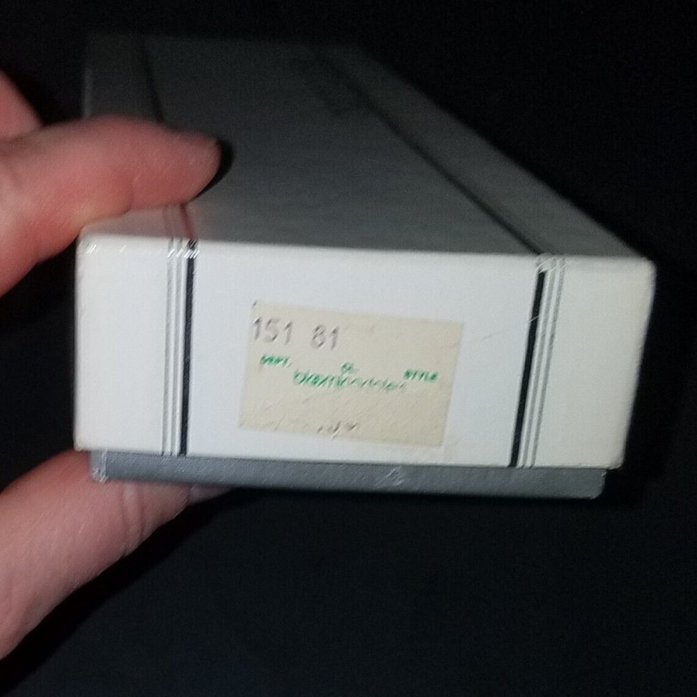 VTG Bloomingdale's Scented Beige Sandalwood 3 Cakes Soap NEW OLD STOCK in box - Picture 7 of 9